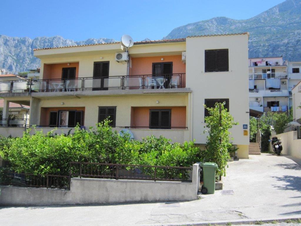 Apartments Mihic Makarska Exterior photo