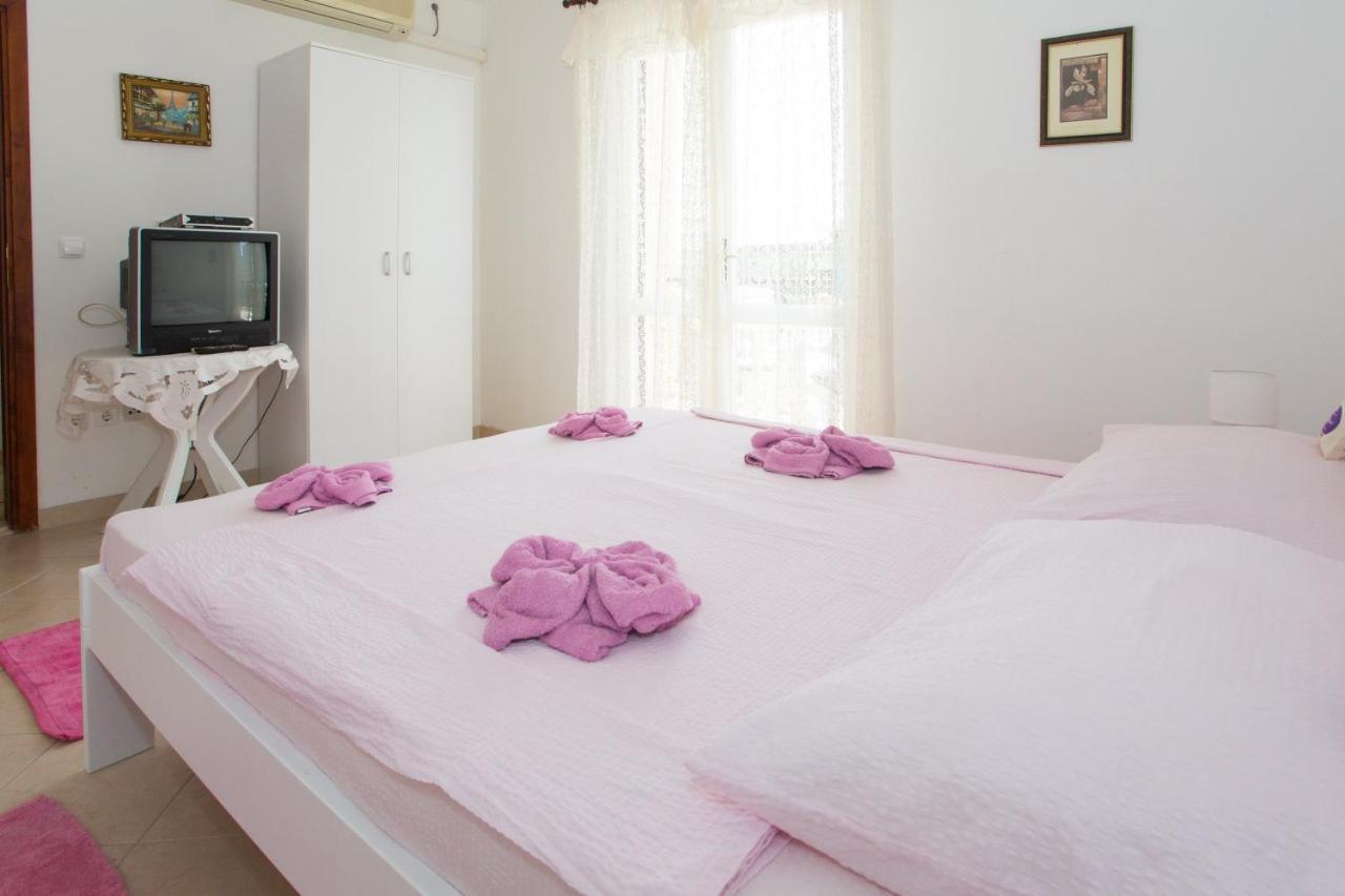 Apartments Mihic Makarska Exterior photo