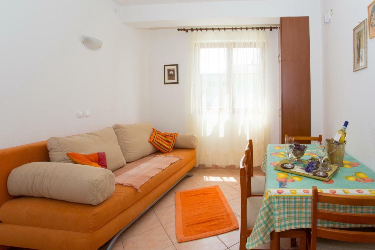 Apartments Mihic Makarska Exterior photo