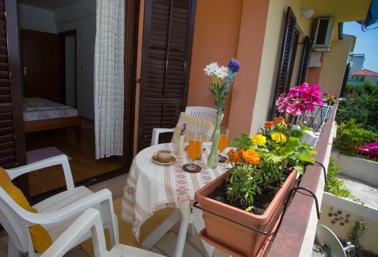 Apartments Mihic Makarska Exterior photo