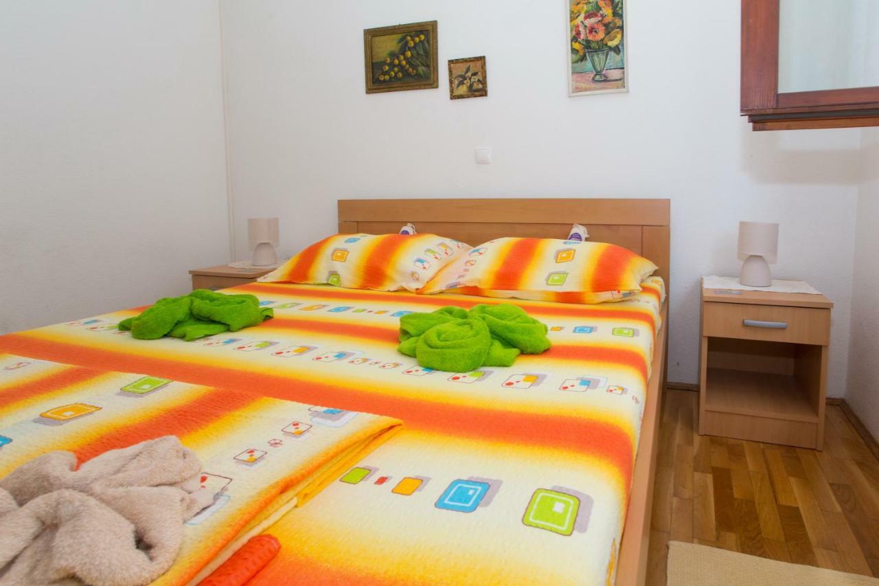 Apartments Mihic Makarska Exterior photo